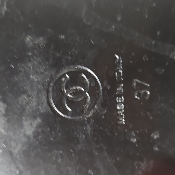 CHANEL - 14B CC Black Leather Buckle Moto Biker Boots - 37 - Picture 8 of 12